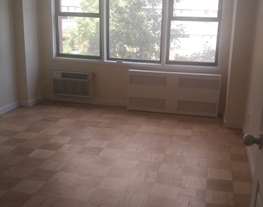 236 East 36th Street - Photo Thumbnail 3