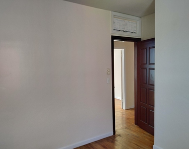 212 West 109th Street - Photo Thumbnail 2