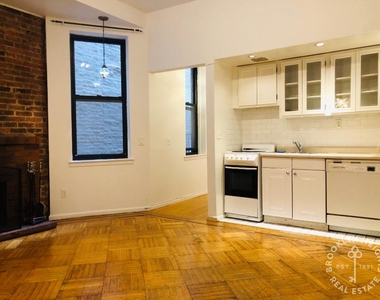 211 Clinton St. - Photo Thumbnail 2