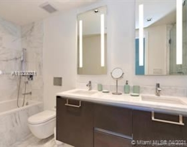 1451 Brickell Ave - Photo Thumbnail 6