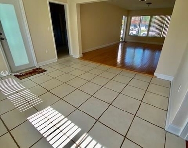 46 Malaga Ave - Photo Thumbnail 3