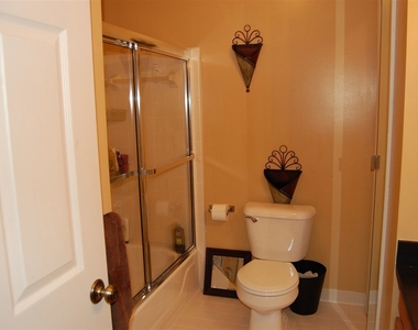 3053 Forest Creek Ct - Photo Thumbnail 9