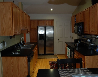 3053 Forest Creek Ct - Photo Thumbnail 5
