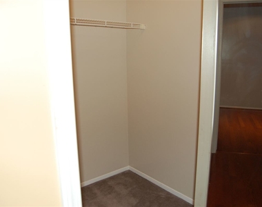 3053 Forest Creek Ct - Photo Thumbnail 22