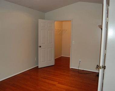 3053 Forest Creek Ct - Photo Thumbnail 25