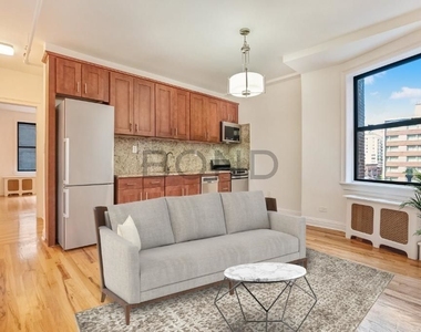 245 West 51st Street - Photo Thumbnail 0