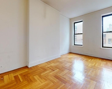 425 WEST 57 STREET - Photo Thumbnail 1