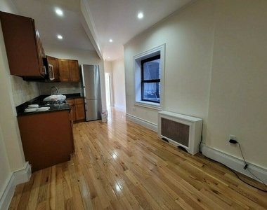 223 West 16th Street - Photo Thumbnail 0