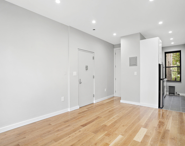 482 Tompkins Avenue #2D - Photo Thumbnail 0