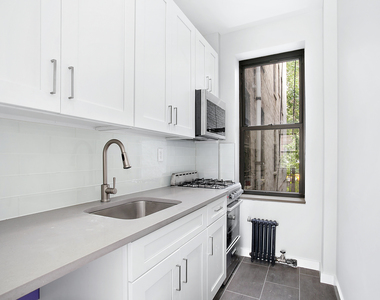 482 Tompkins Avenue #2D - Photo Thumbnail 2