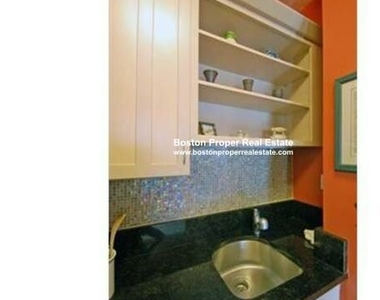 246 Beacon St Apt 4a - Photo Thumbnail 3