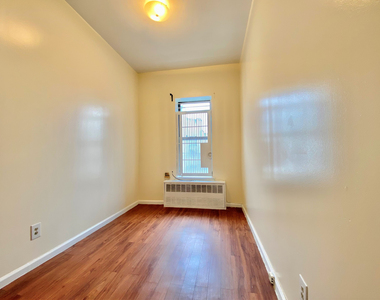 29 West 118th Street - Photo Thumbnail 2