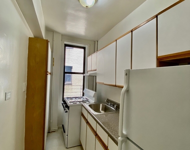 600 West 218th Street - Photo Thumbnail 8