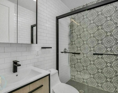 675 East 32nd Street - Photo Thumbnail 9