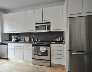 517 West 46th Street - Photo Thumbnail 2