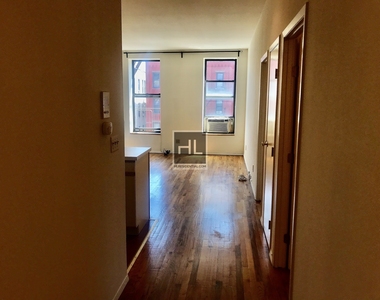 101 West 104th Street - Photo Thumbnail 4