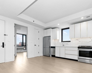 635 4th Ave Ave Unit 1103 - Photo Thumbnail 2