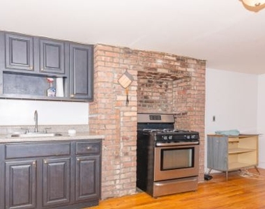 521 Lafayette Ave #1 - Photo Thumbnail 2