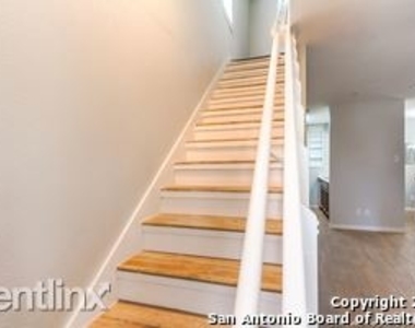 4107 Medical Dr Apt 5208 - Photo Thumbnail 16