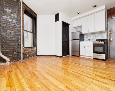 520 East 14th Street - Photo Thumbnail 0