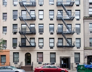 East 89th Street - Photo Thumbnail 7