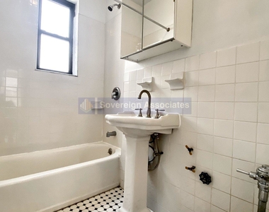 108 Park Terrace East - Photo Thumbnail 9