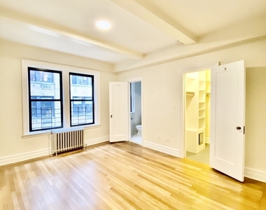 111 East 80th - Photo Thumbnail 9