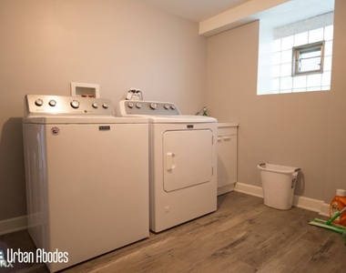 2213 W Addison St 8 - Photo Thumbnail 19