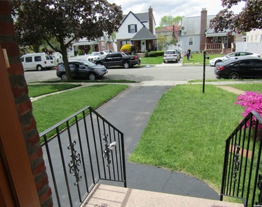 84-31 252 Street - Photo Thumbnail 25