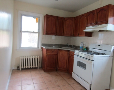 84-31 252 Street - Photo Thumbnail 2