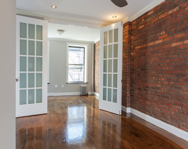 5 West 103rd Street, #2W - Photo Thumbnail 2