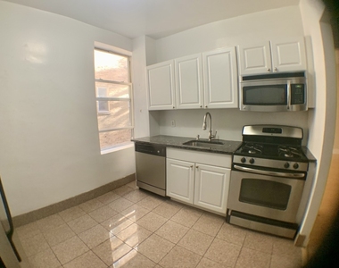 651 West 188th Street - Photo Thumbnail 2