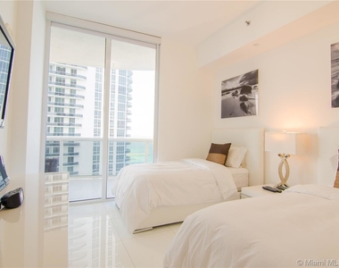 15811 Collins Ave - Photo Thumbnail 54