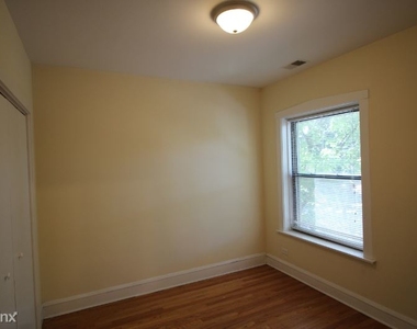 3717 N Leavitt St 1 - Photo Thumbnail 8