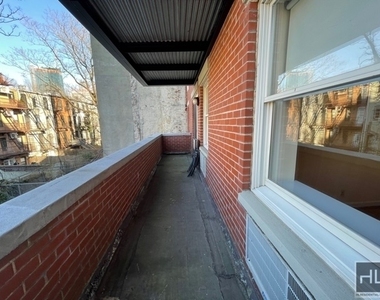 567 Warren St - Photo Thumbnail 18