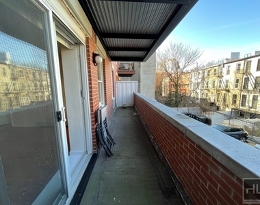 567 Warren St - Photo Thumbnail 17