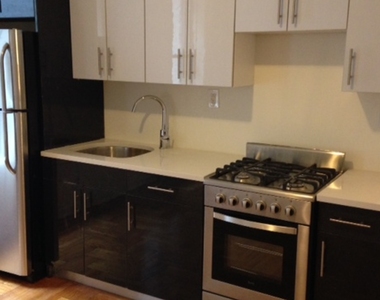 1539 Park Pl - Unit: B1 - Photo Thumbnail 3