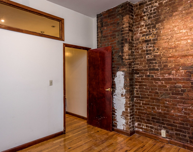 763 St Johns Place - Photo Thumbnail 9