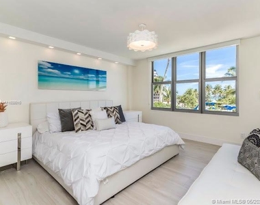 5151 Collins Ave - Photo Thumbnail 17