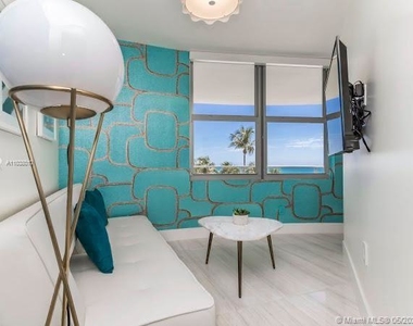 5151 Collins Ave - Photo Thumbnail 7