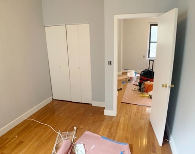 2137 33rd St 4f - Photo Thumbnail 3