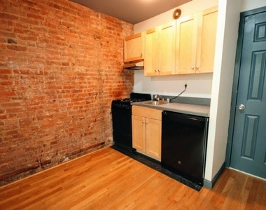 514 e 5th st - Photo Thumbnail 3