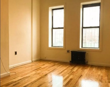 796 Madison St APT 3R - Photo Thumbnail 5