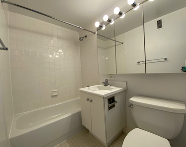 360 West 34th Street - Photo Thumbnail 6