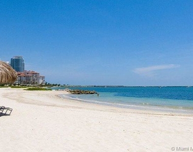 40205 Fisher Island Dr - Photo Thumbnail 22