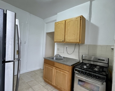 601 West 190th Street - Photo Thumbnail 2