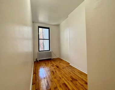 231 East 115th Street - Photo Thumbnail 5