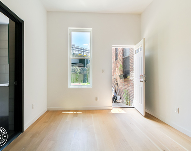 1156 Myrtle Avenue - Photo Thumbnail 6