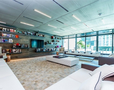 1080 Brickell Ave - Photo Thumbnail 10