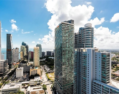 1080 Brickell Ave - Photo Thumbnail 11